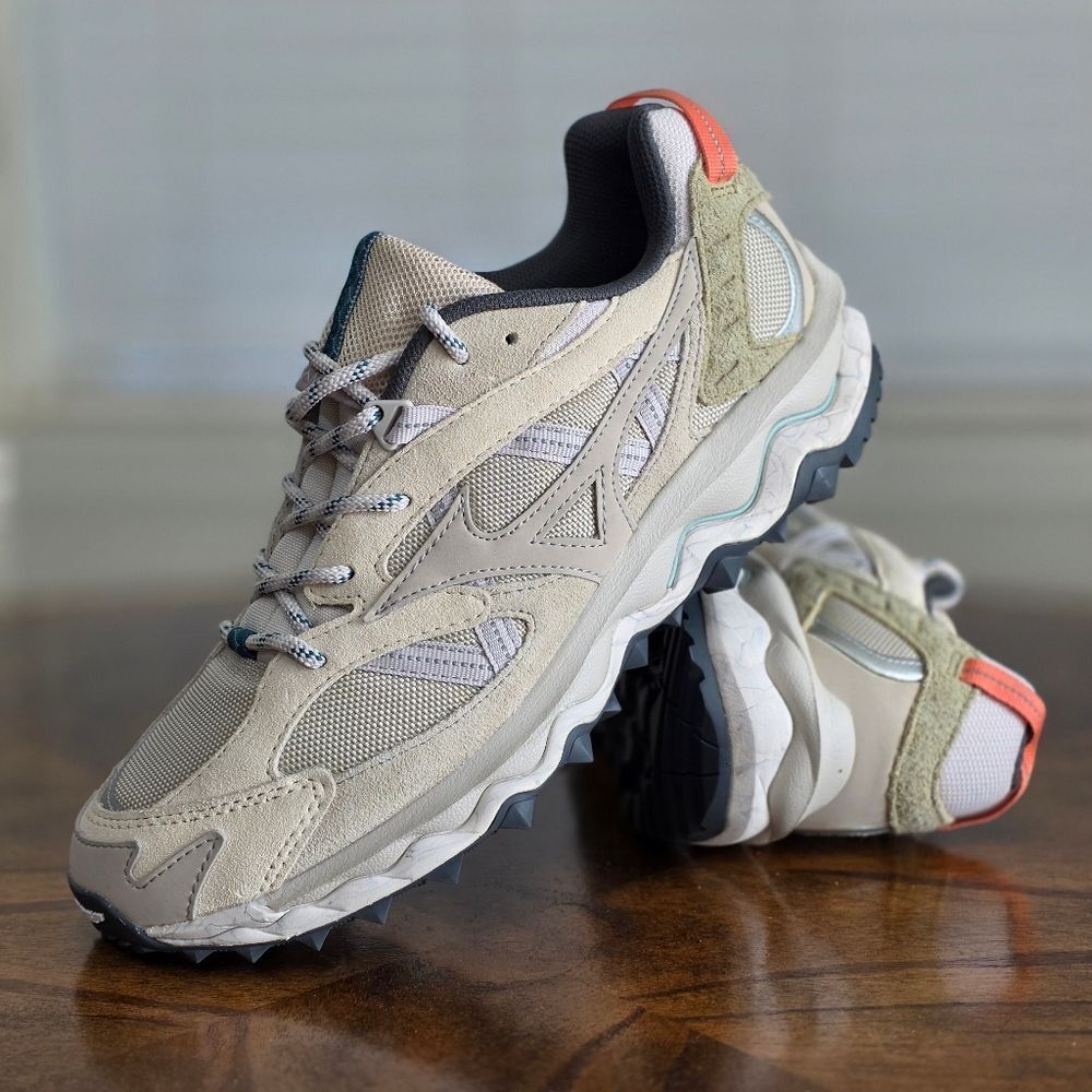 Mizuno Wave Mujin TL Nomad Pack Trail Shoes Silver Cloud Sand Cedar Men's 8.5